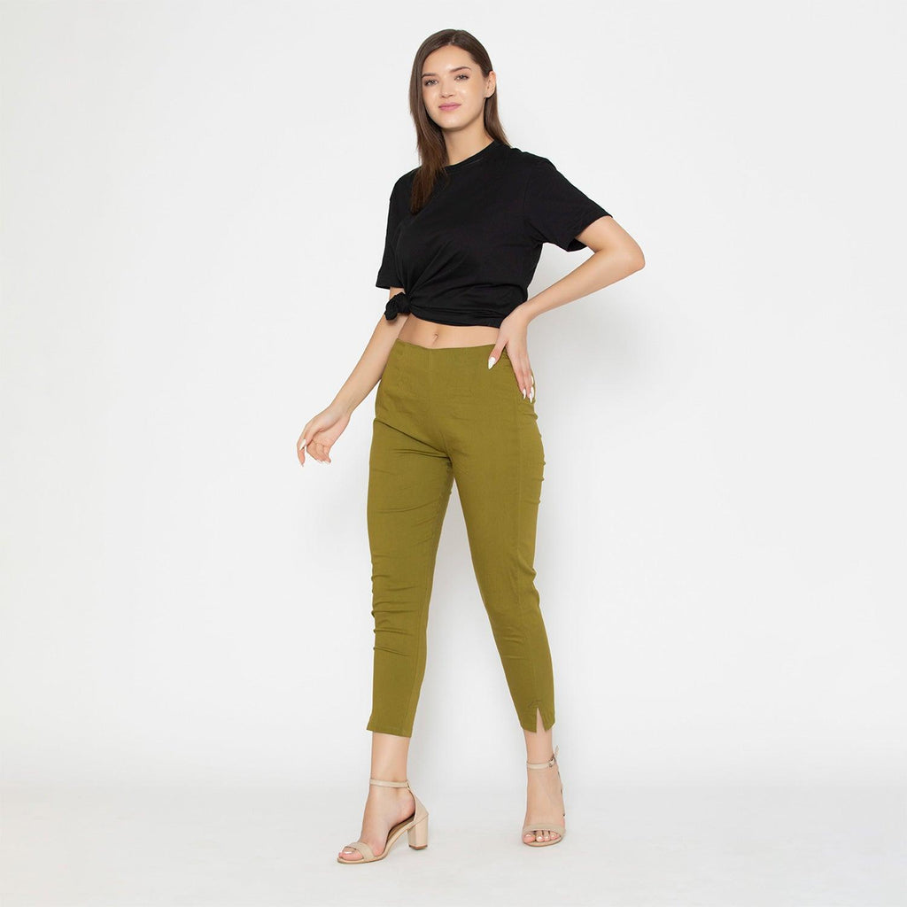 Women's Mid Rise Brown Loose Fit Trousers – Levis India Store